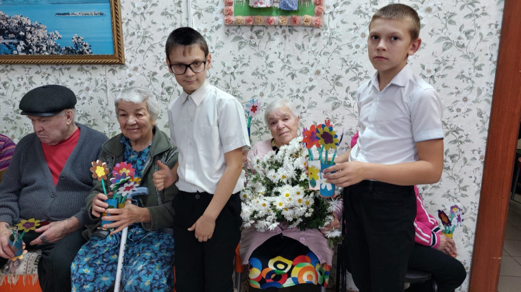 Месячник пожилых детей.